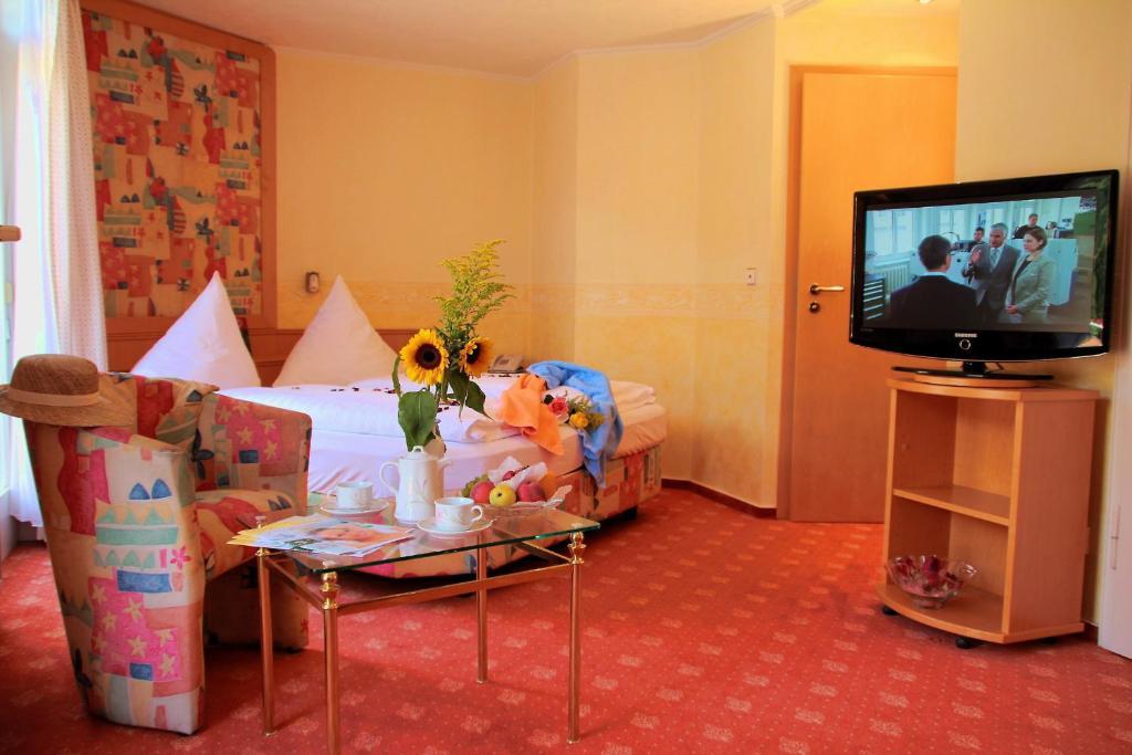 Hotel Weingaertner Bad Wildbad Δωμάτιο φωτογραφία